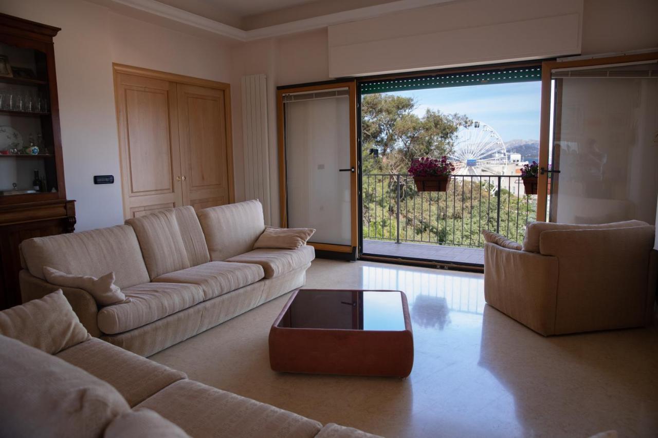 Antares Rooms And Suites 올비아 외부 사진