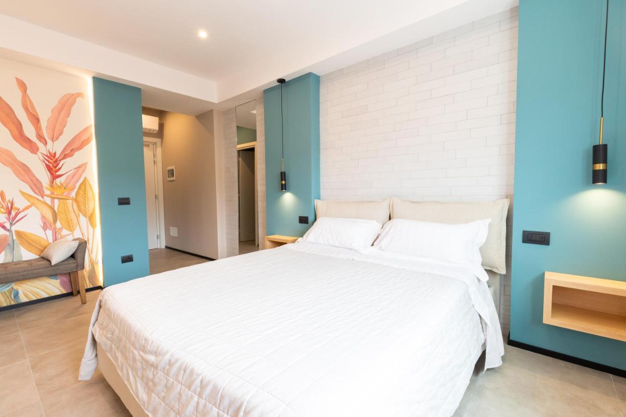 Antares Rooms And Suites 올비아 외부 사진